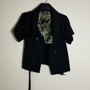Akademiks Black Button-Front Cape with Artistic Lining